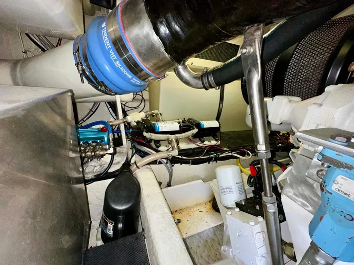 Team 45 Yacht Photos Pics 