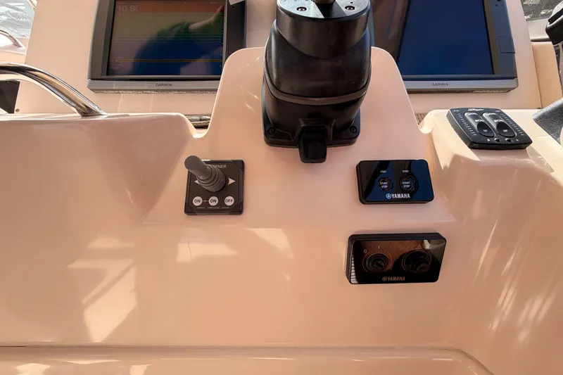  Yacht Photos Pics Control panel of a 2013 Grady-White Freedom 335 boat with Garmin displays.