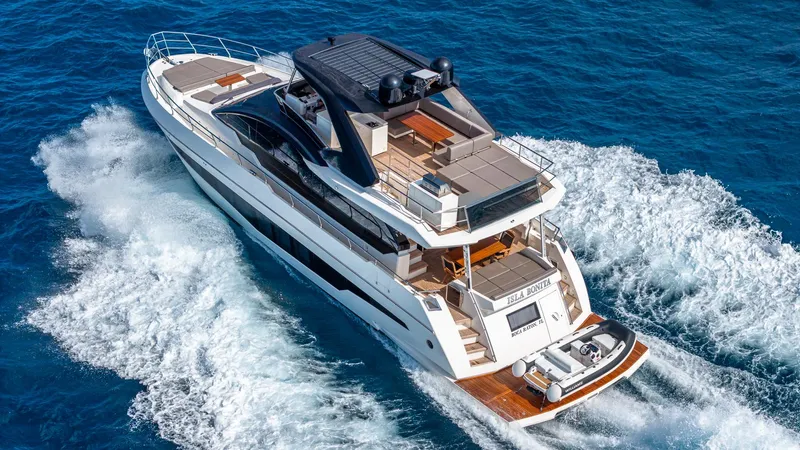 Isla Bonita Yacht Photos Pics 