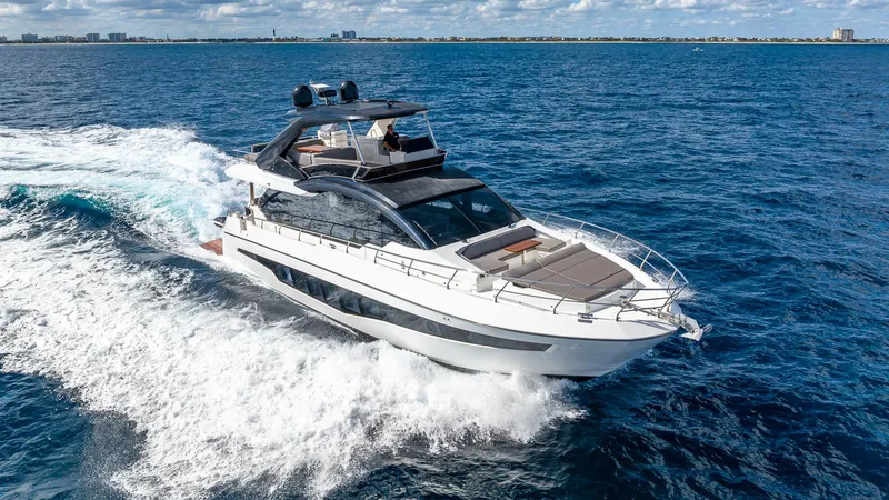 Isla Bonita Yacht Photos Pics 