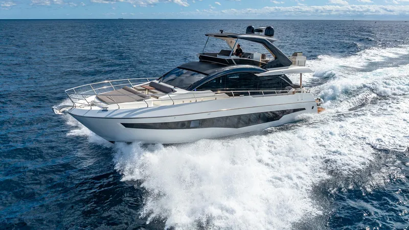Isla Bonita Yacht Photos Pics 