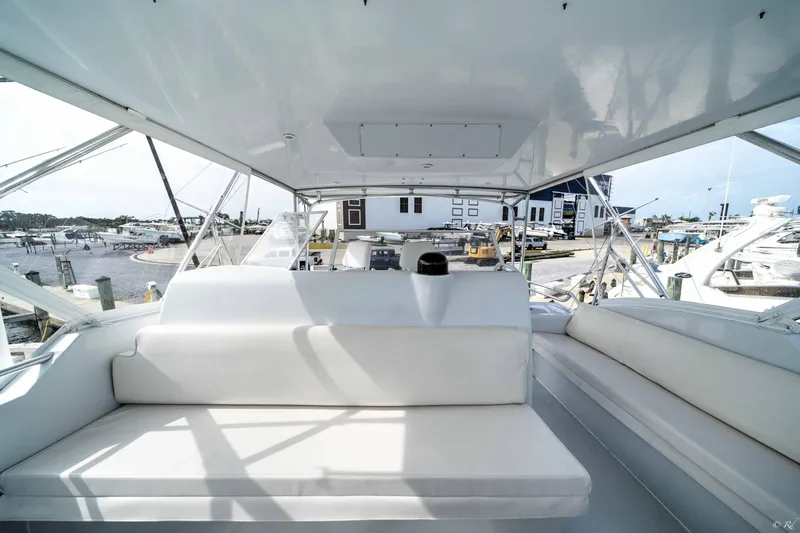  Yacht Photos Pics Flybridge seating