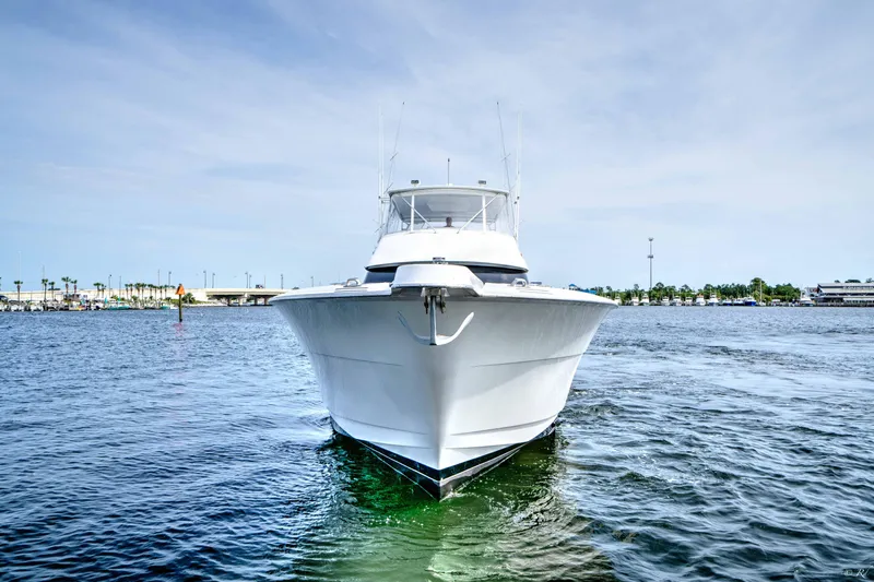 Broker Bonus Available Yacht Photos Pics 