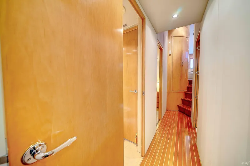  Yacht Photos Pics Companion Way