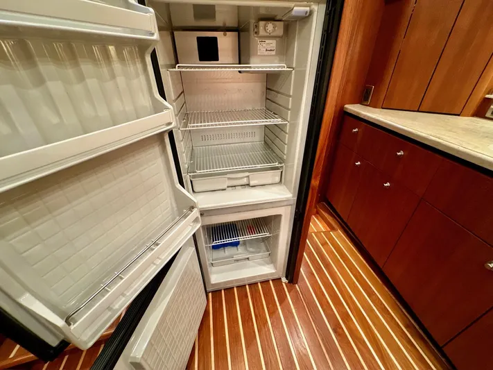 Totally Hip Yacht Photos Pics 