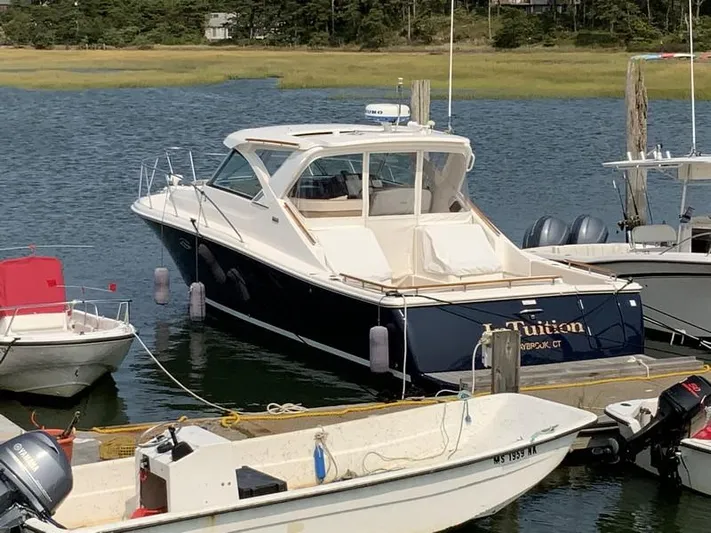 Intuition Yacht Photos Pics 