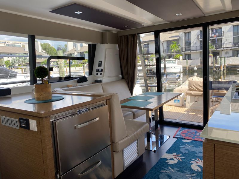 2017 Fountaine Pajot MY 37