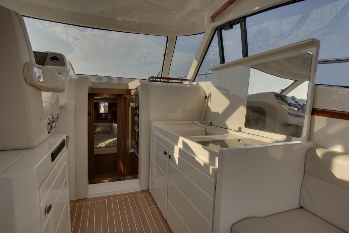 2018 Chris-Craft 44 