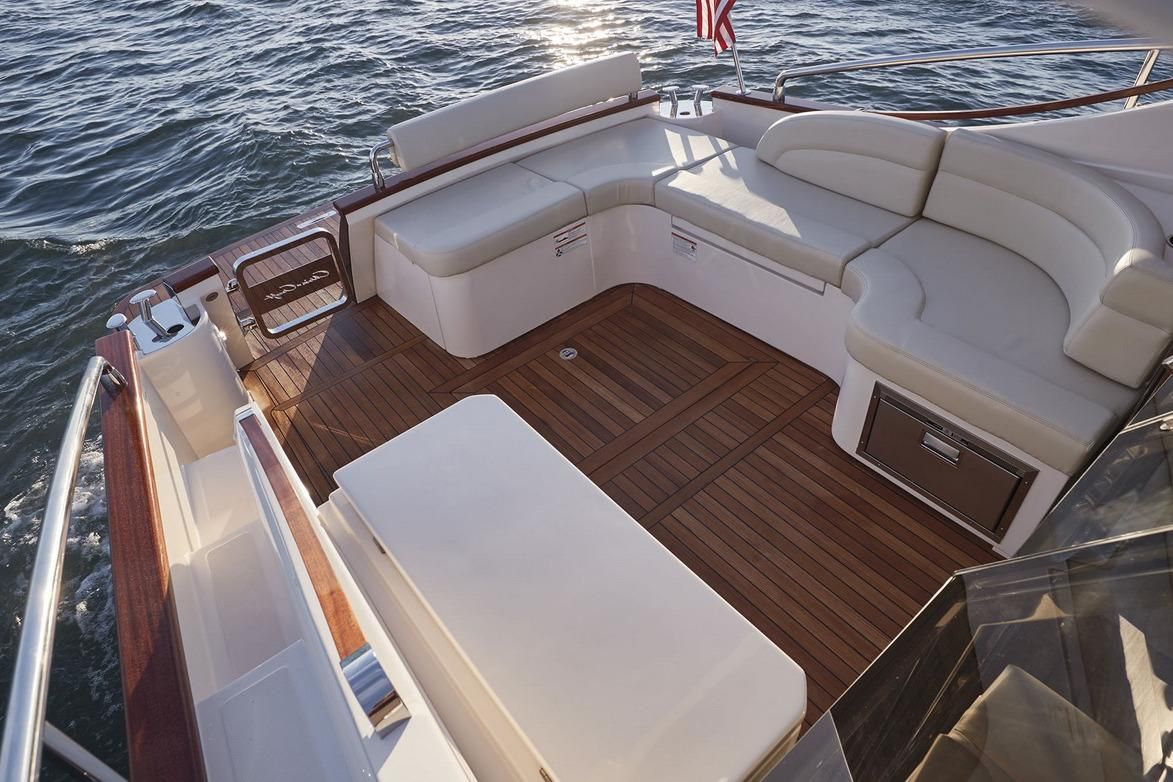 2018 Chris-Craft 44 