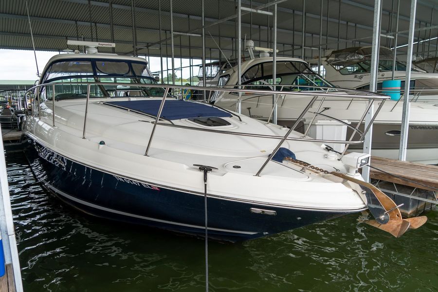 2004 Sea Ray 390 Sundancer