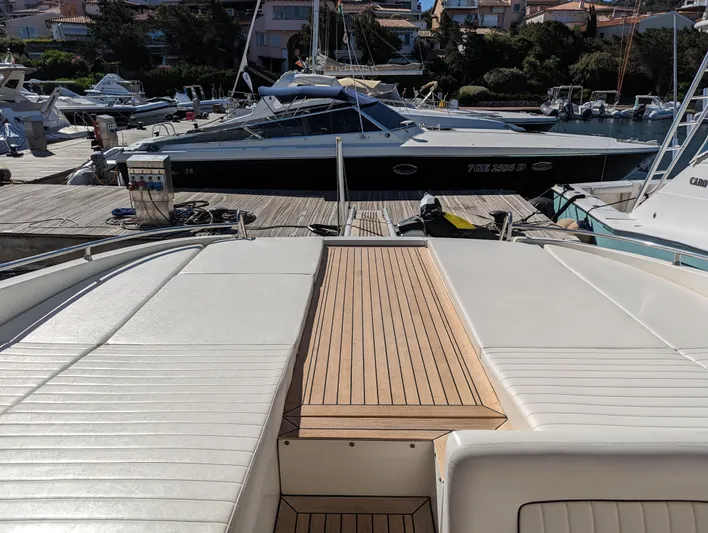 The Blv Yacht Photos Pics Sarnico 58 aft sunpad