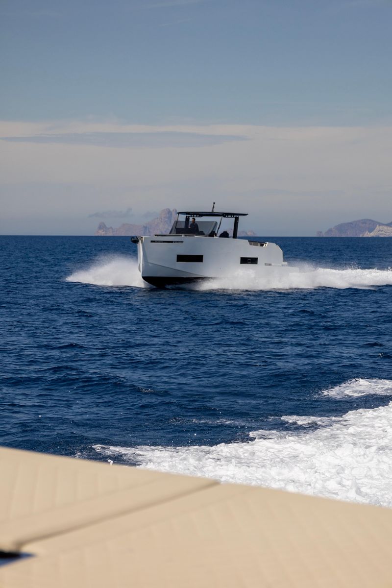 2021 De Antonio Yachts 45 