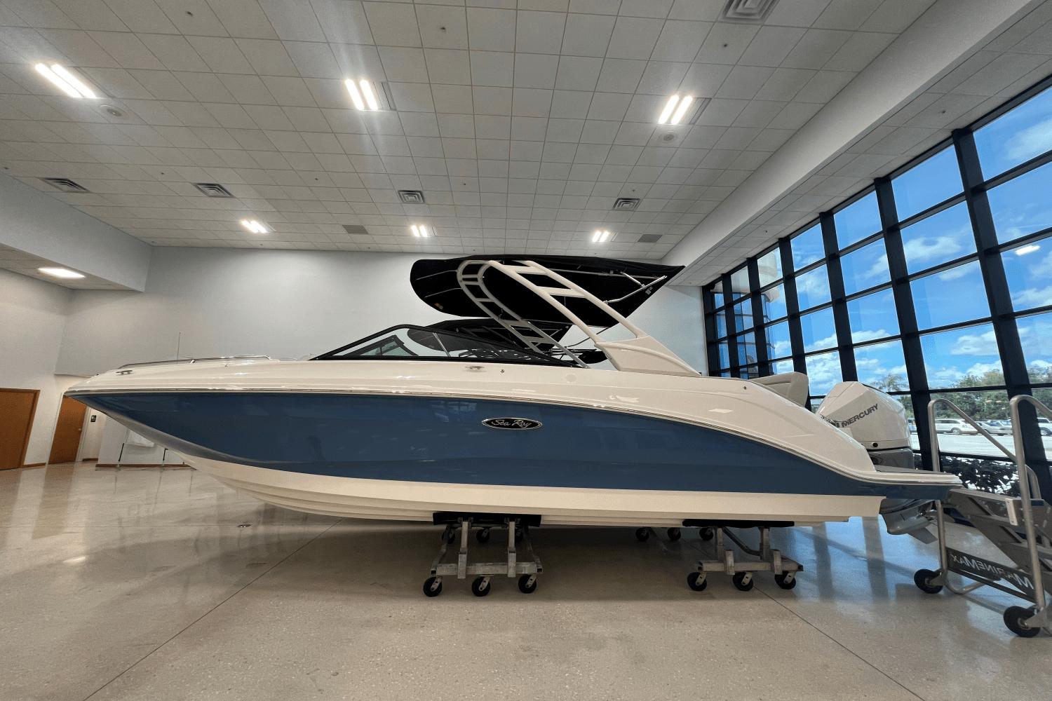 2024 Sea Ray SDX 250 Outboard Runabout for sale - YachtWorld