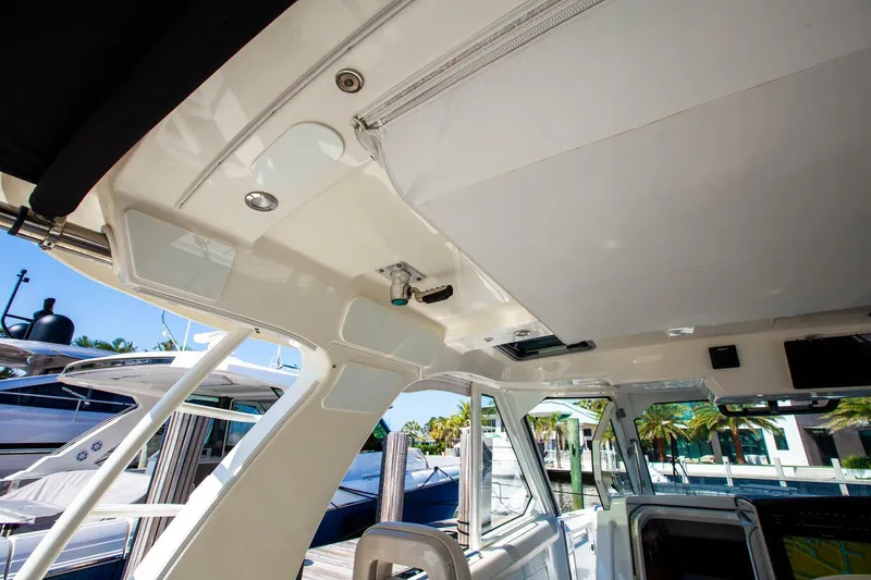  Yacht Photos Pics 2019 Boston Whaler 380 Realm interior view with sleek design and modern features.