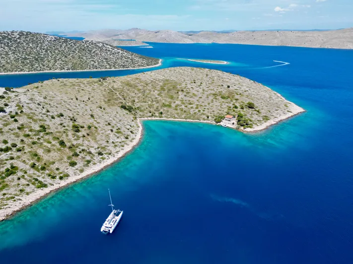 0utnumbered Yacht Photos Pics 