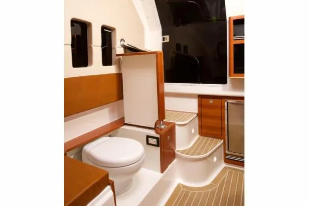  Yacht Photos Pics Manufacturer Provided Image