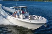2022 Robalo R272 Center Console