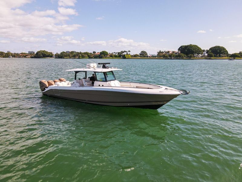 2020 HCB 42 Siesta