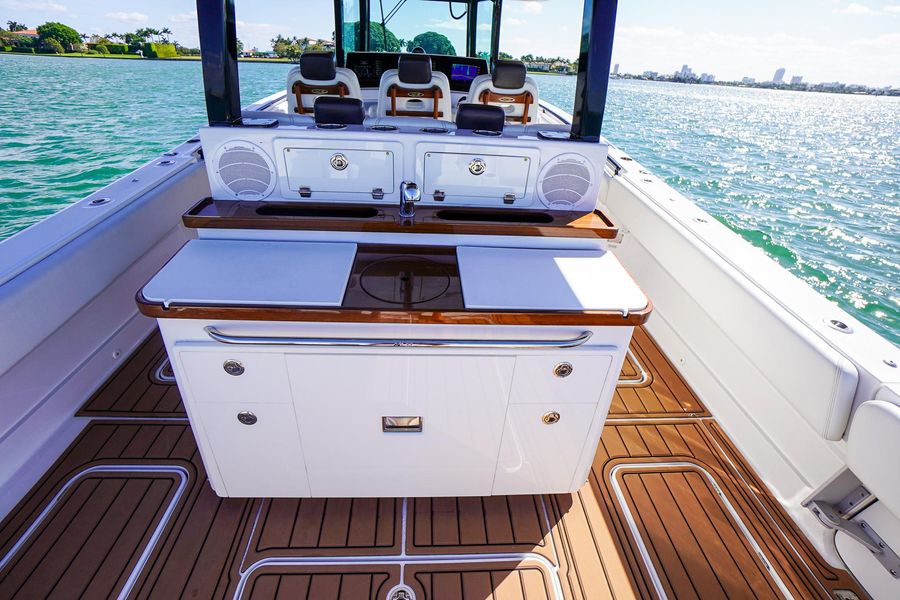 2020 HCB 42 Siesta
