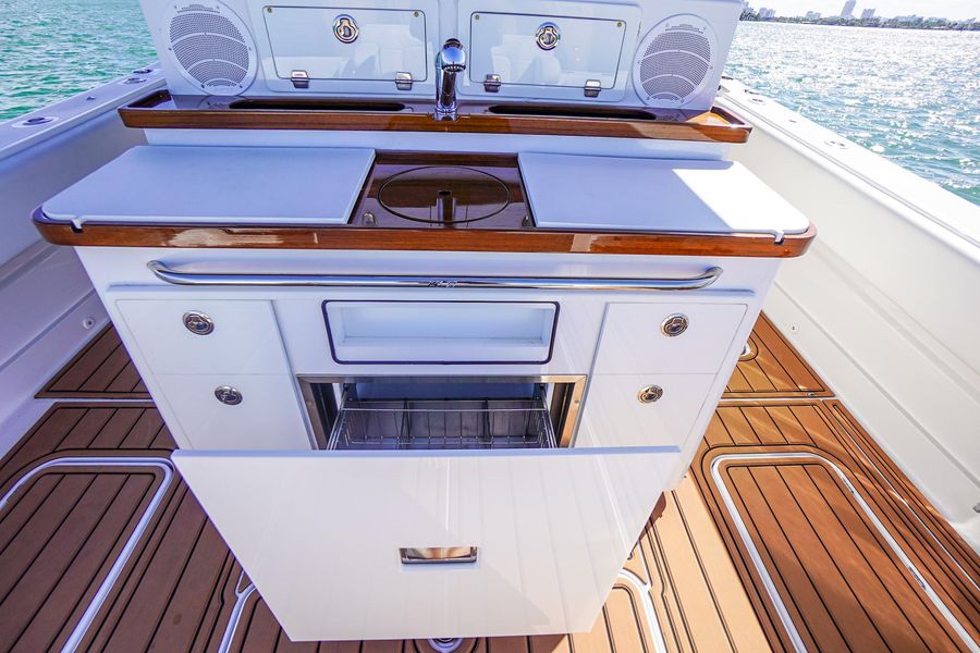 2020 HCB 42 Siesta