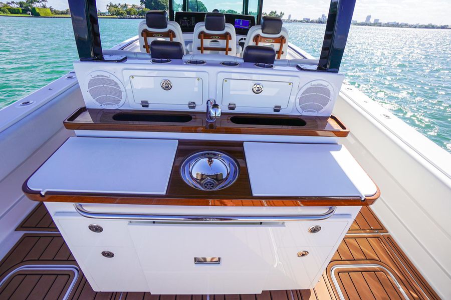 2020 HCB 42 Siesta