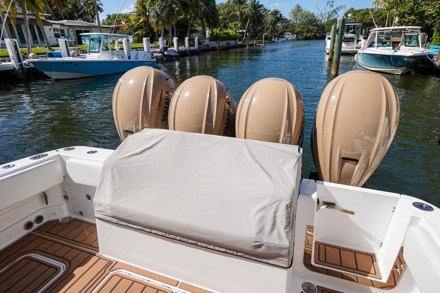 2020 HCB 42 Siesta