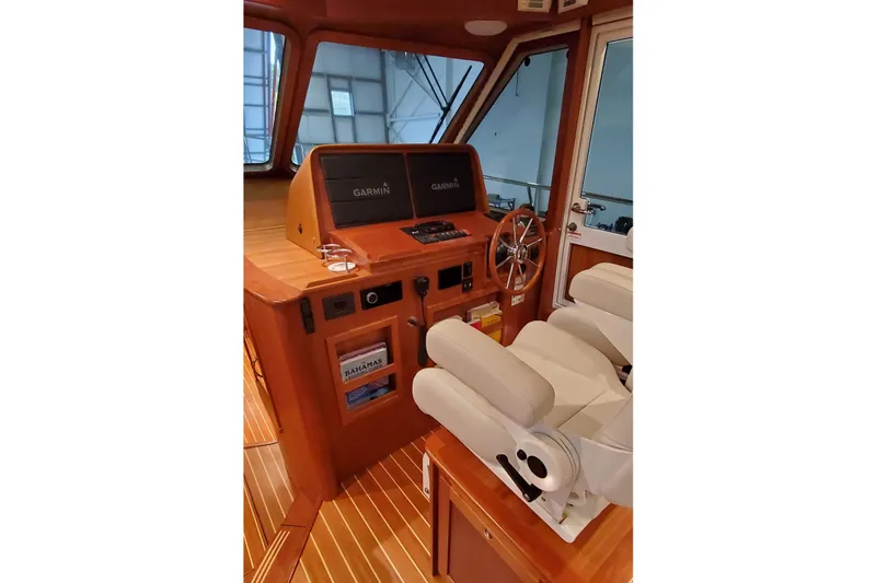 Ripple Yacht Photos Pics Interior helm of 2021 Sabre 45 Salon Express with Garmin navigation system.