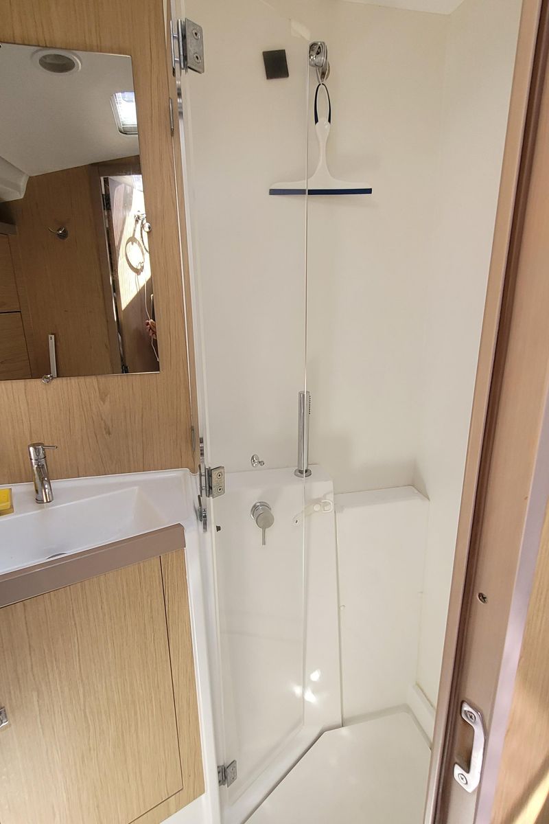 2017 Beneteau 45 