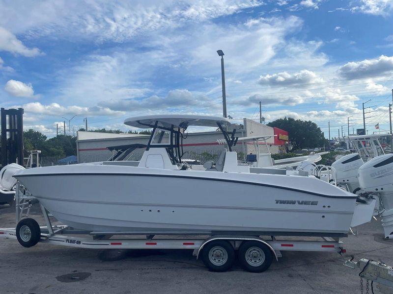 2023 Twin Vee 280 gfx