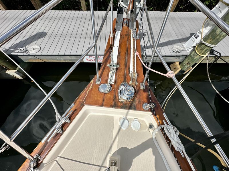 1995 Island Packet 40