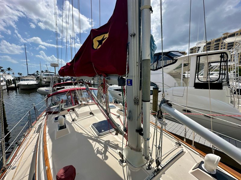 1995 Island Packet 40