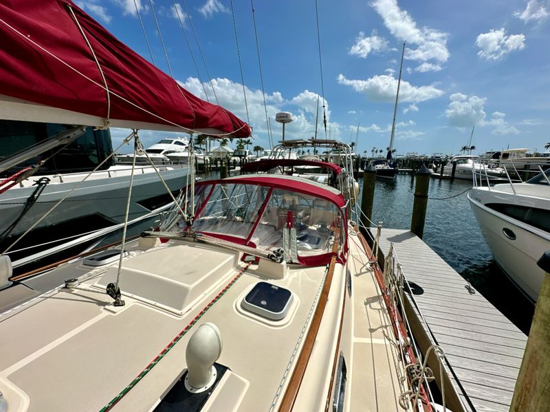 1995 Island Packet 40