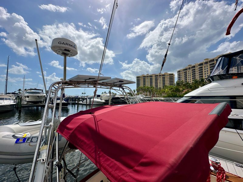 1995 Island Packet 40
