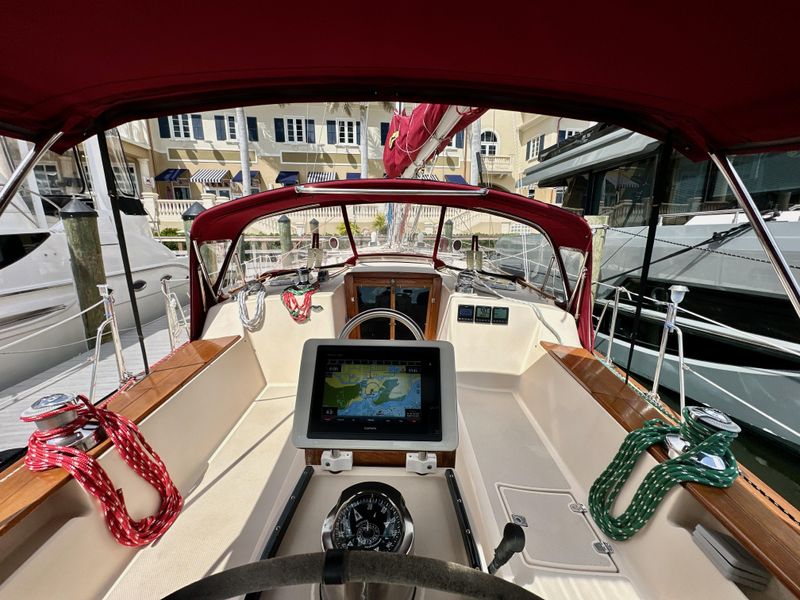 1995 Island Packet 40