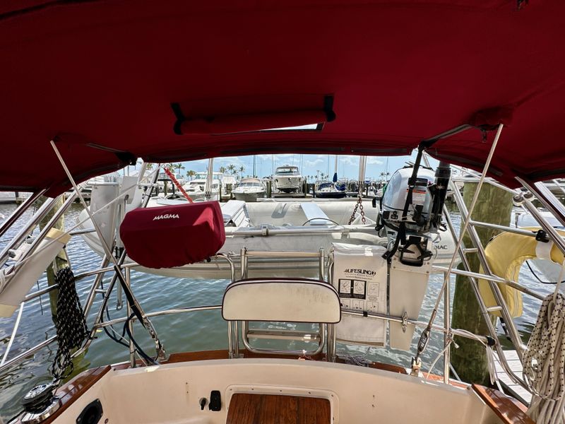 1995 Island Packet 40