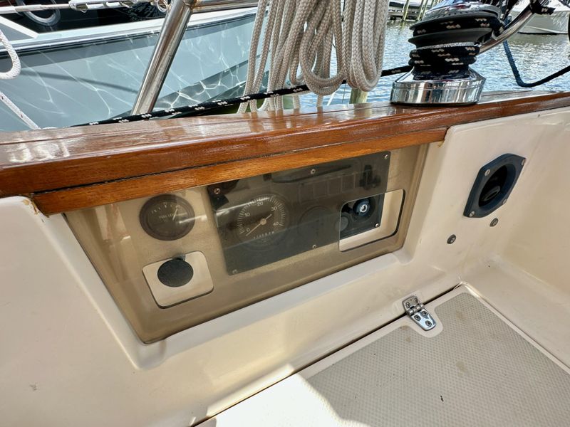 1995 Island Packet 40