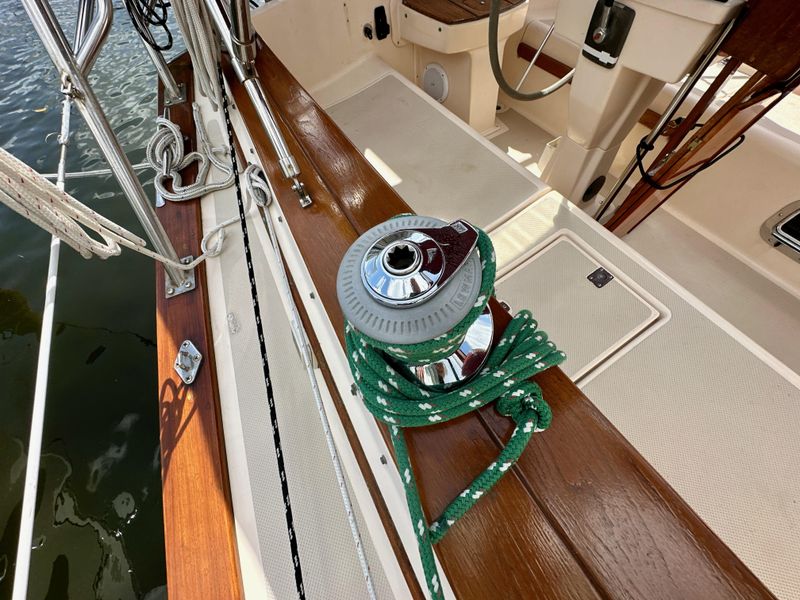 1995 Island Packet 40