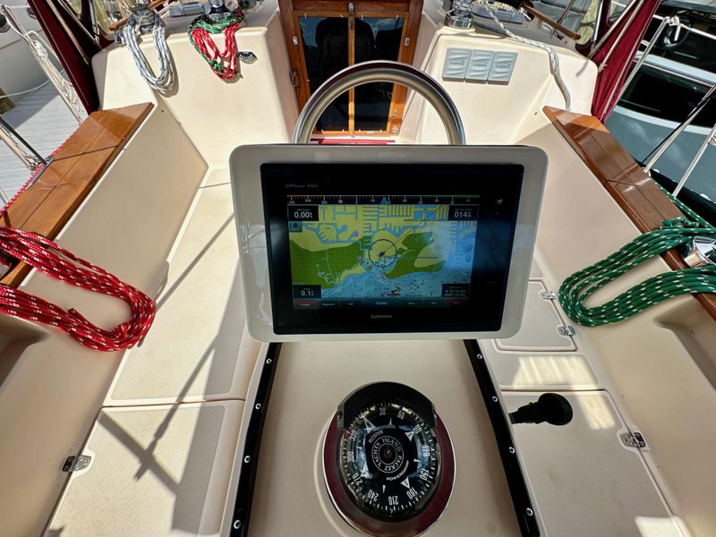 1995 Island Packet 40