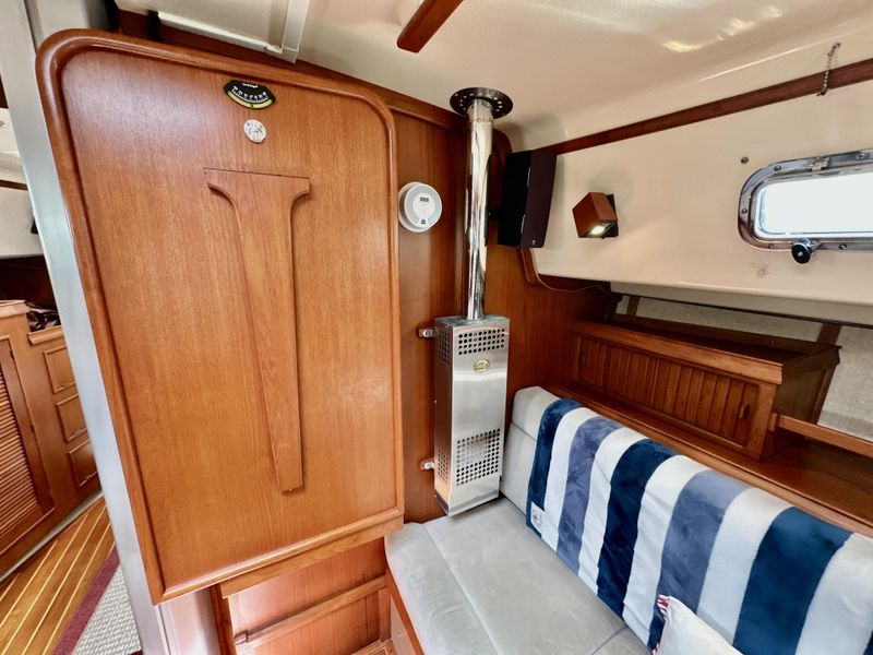 1995 Island Packet 40
