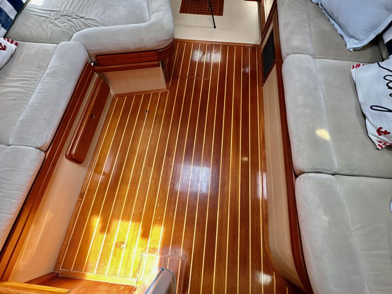1995 Island Packet 40