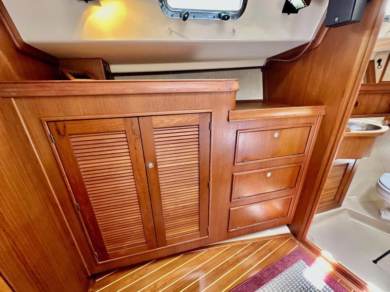 1995 Island Packet 40