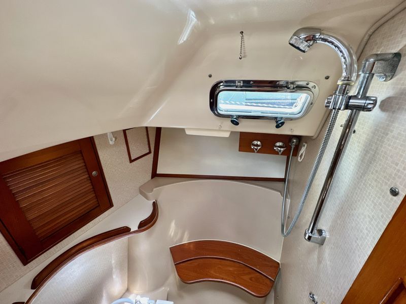 1995 Island Packet 40