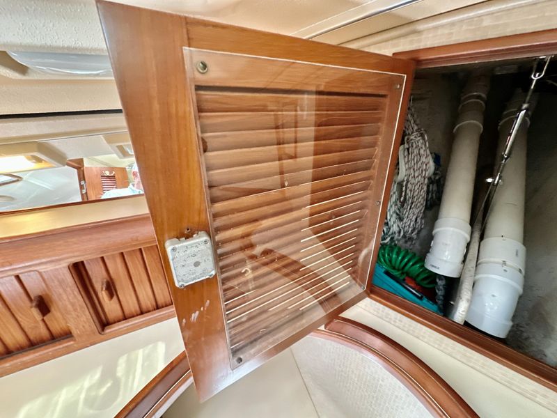 1995 Island Packet 40