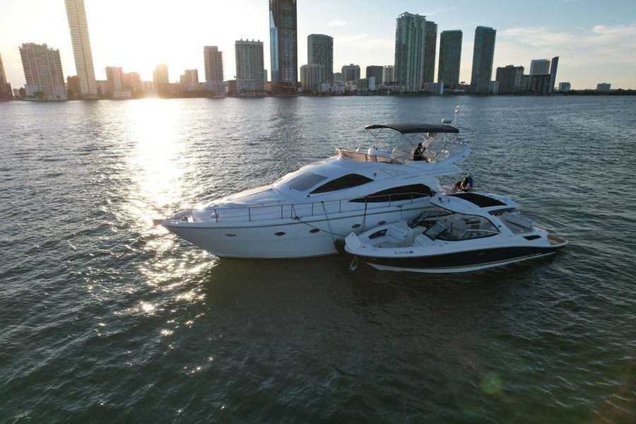 2015 Sea Ray 350 SLX