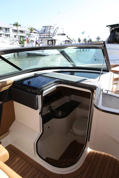 2015 Sea Ray 350 SLX