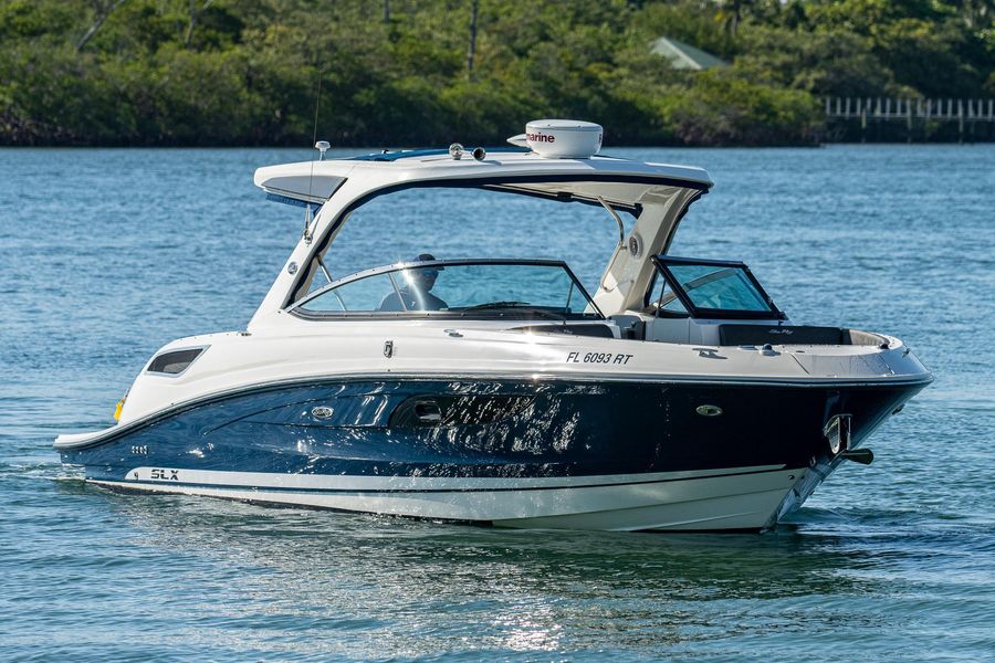 2015 Sea Ray 350 SLX