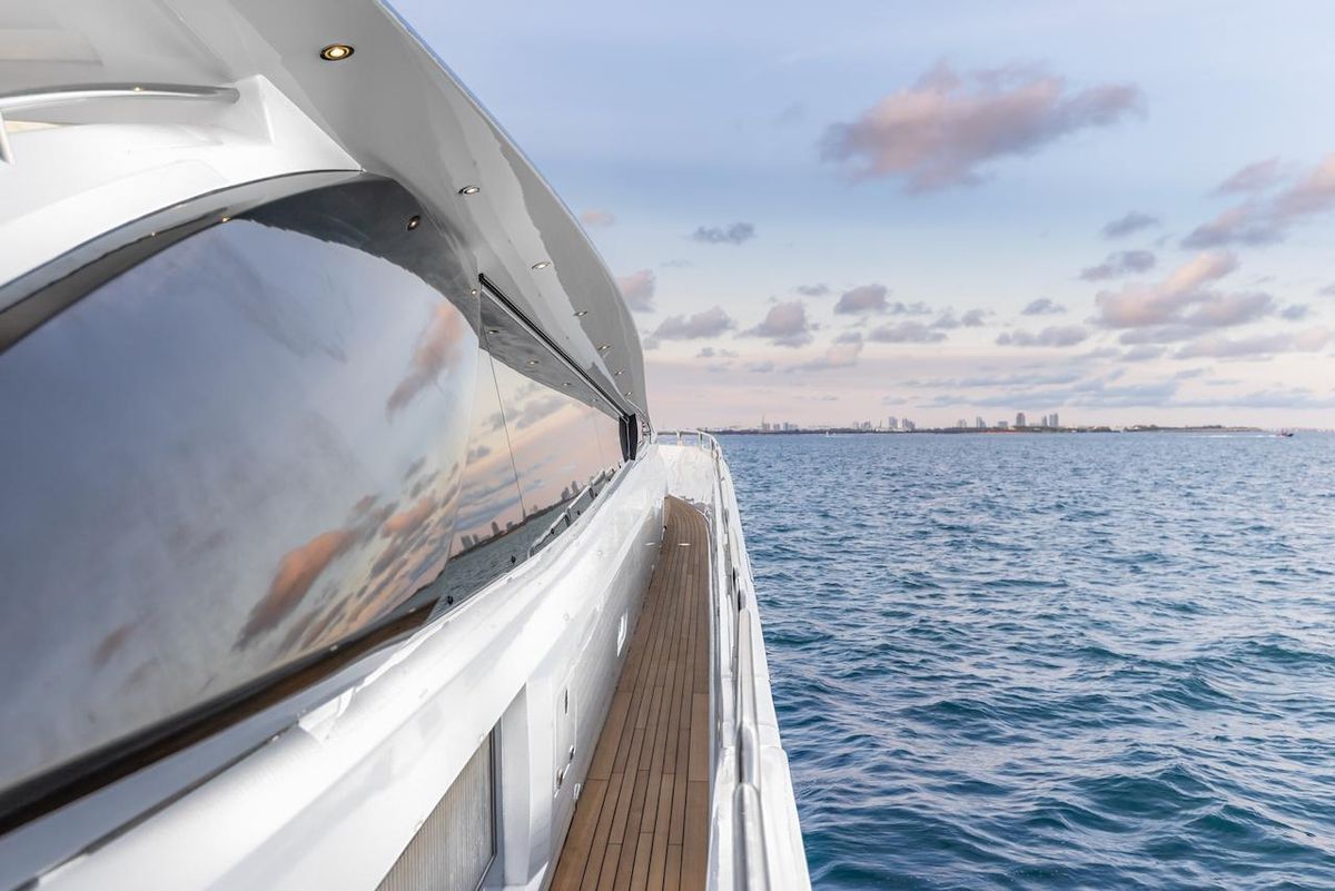 2008 Sunseeker 108 