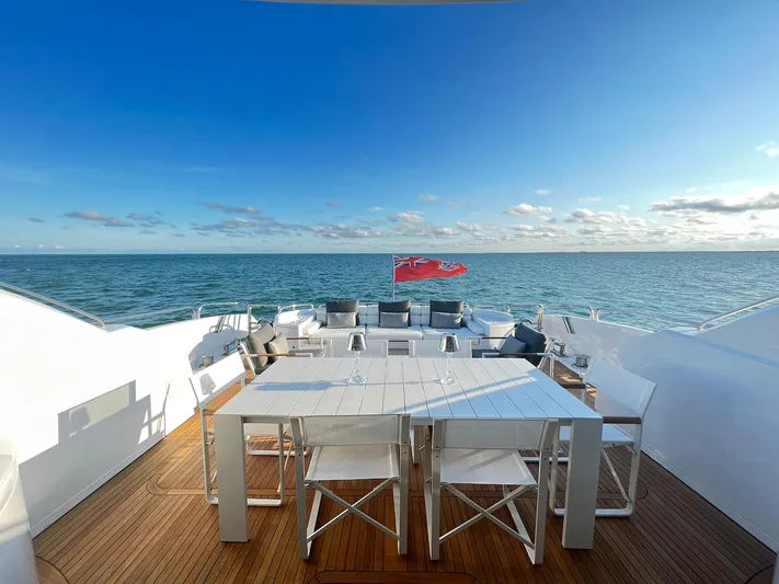 Skyfall Yacht Photos Pics 