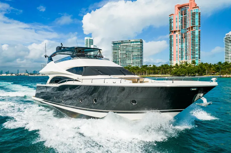 Maya Yacht Photos Pics Marquis 72 - Maya - Exterior Profile
