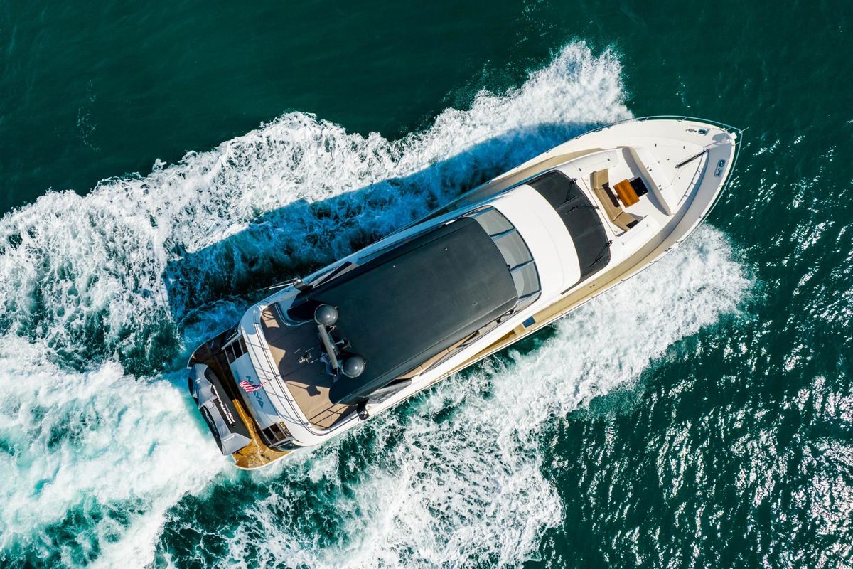 2015 Marquis 72 